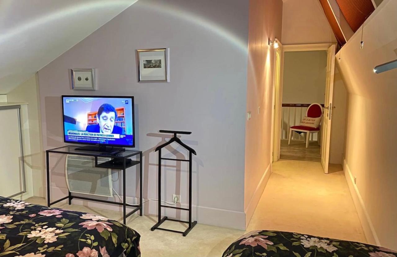 Apartamento Le Jacuzzi De Marie Tourcoing Exterior foto